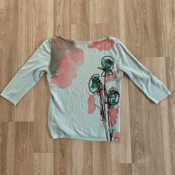 Artistic beaded light blue 3/4 sleeve top - Picture 1 of 9